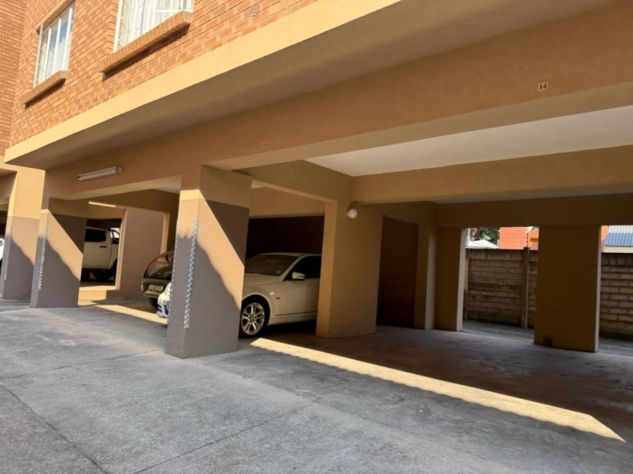 2 Bedroom Property for Sale in Rustenburg Central North West